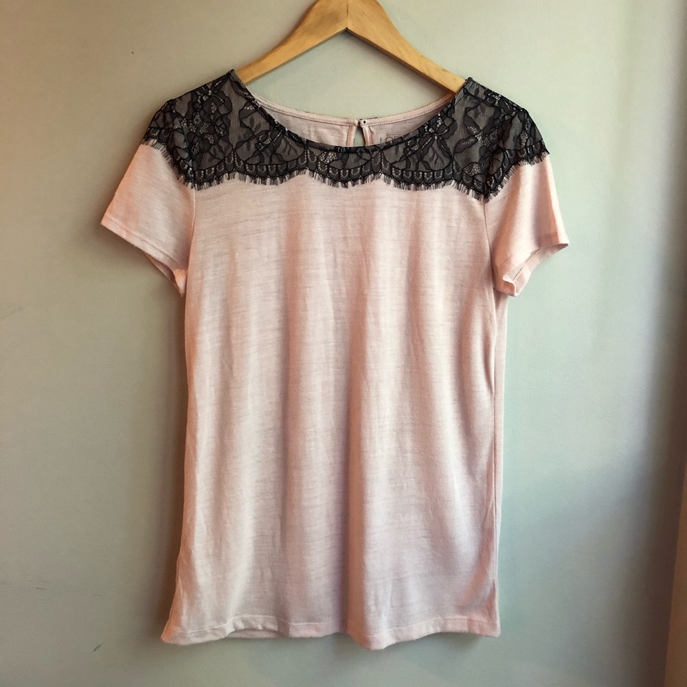 🌾LOFT Lace Trim Top Sz M